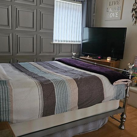 Open Planned Apartment Birkenhead Ngoại thất bức ảnh